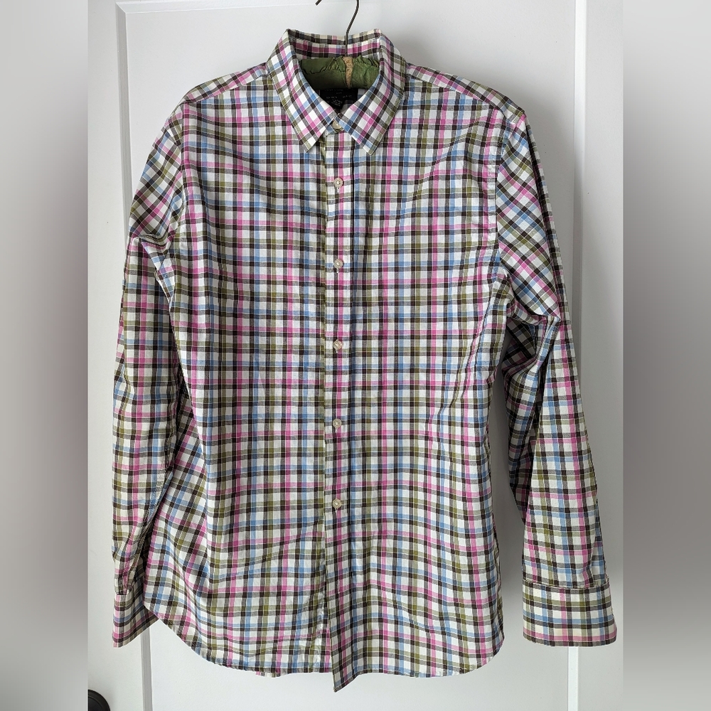 Banana Republic men's Large dress shirt slim fit 16-16 1/2 lavender plaid